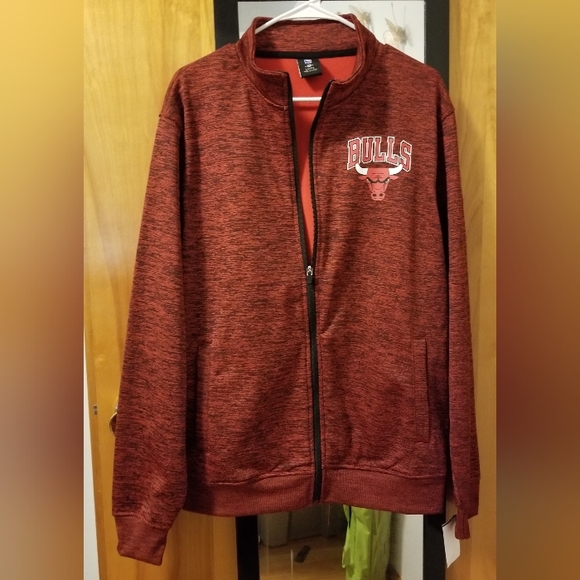 New Men's NBA Bulls Jacket - Picture 1 of 3